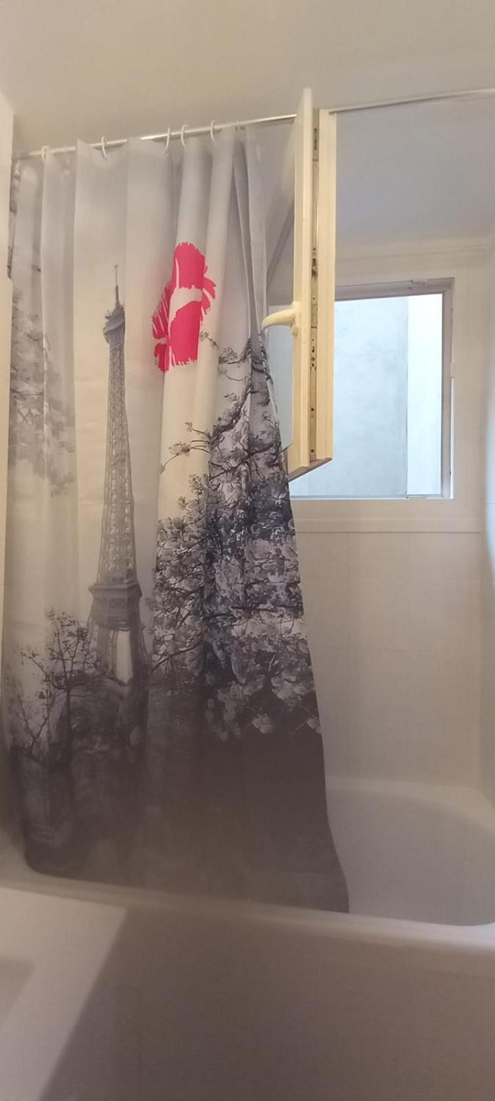2 Chambre Arena - La Chapelle Paris Exteriör bild
